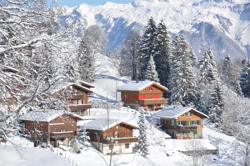 heavy-snow-falls-in-parts-of-switzerland