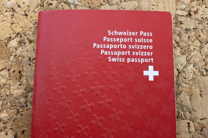 Swiss government rejects automatic citizenship for those born in Switzerland