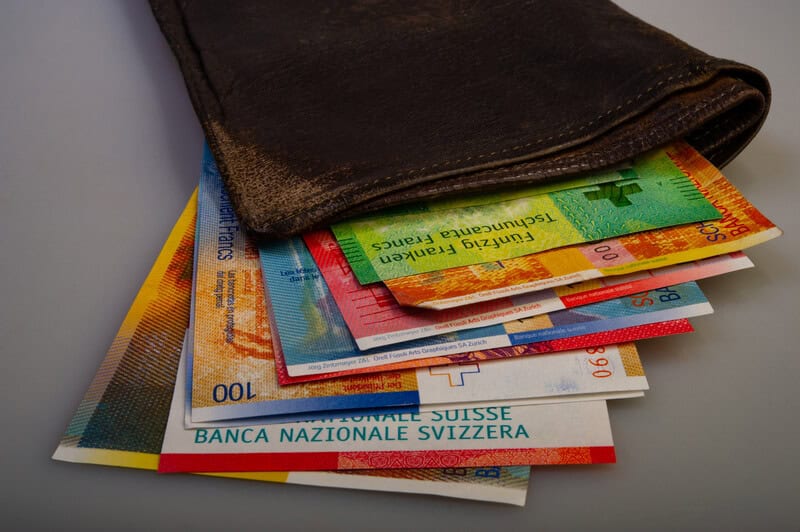 Switzerland’s median salary surpasses CHF 7,000 a month