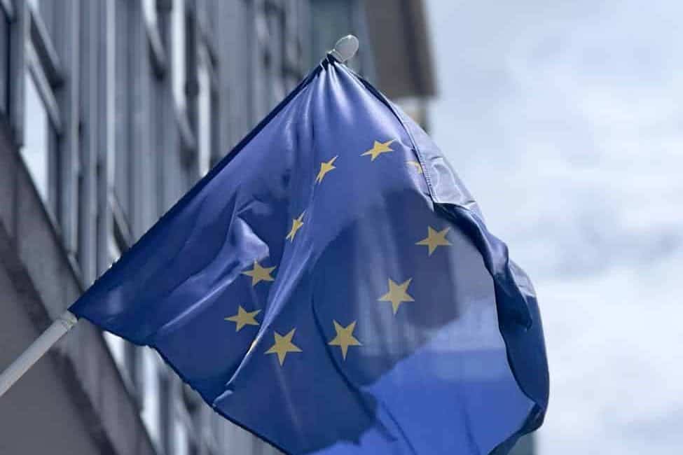 EU member states back new accords with Switzerland