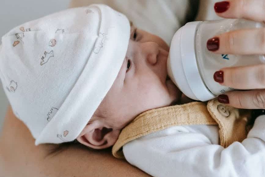 Toxin found in two infant-formula samples in Switzerland